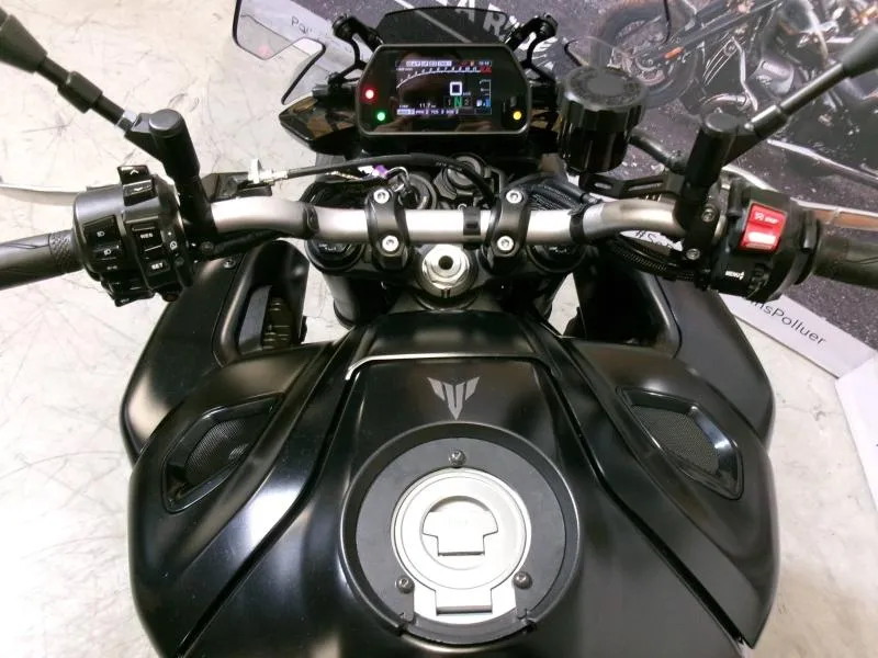 YAMAHA MT-10 1000 2024
