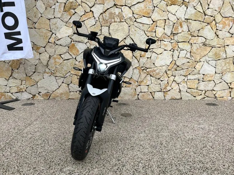 CF MOTO 800 A2 + OPTION