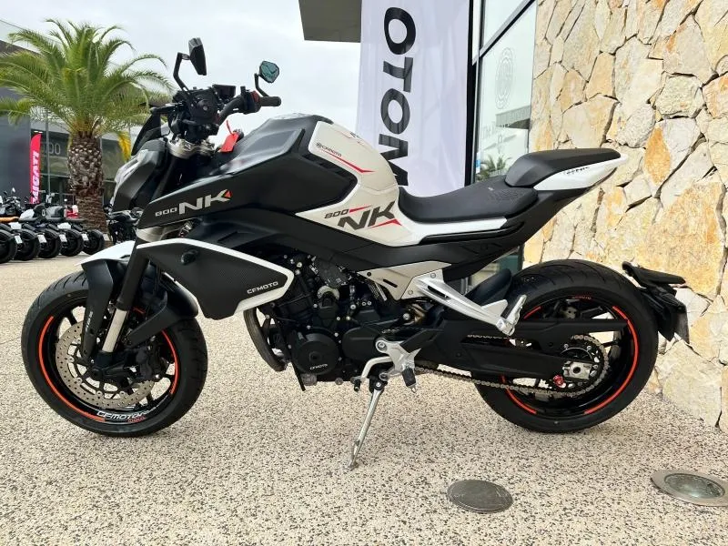 CF MOTO 800 A2 + OPTION