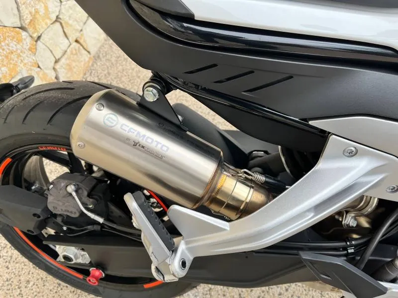 CF MOTO 800 A2 + OPTION