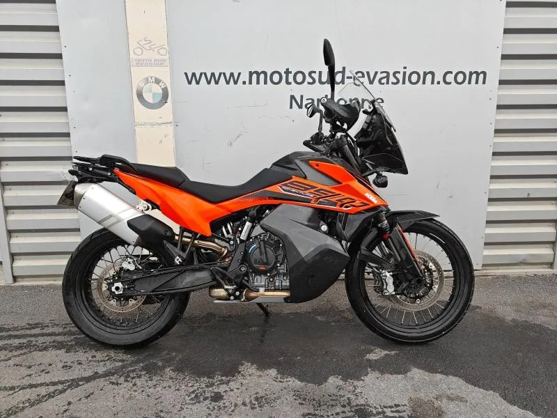 KTM 890 2024