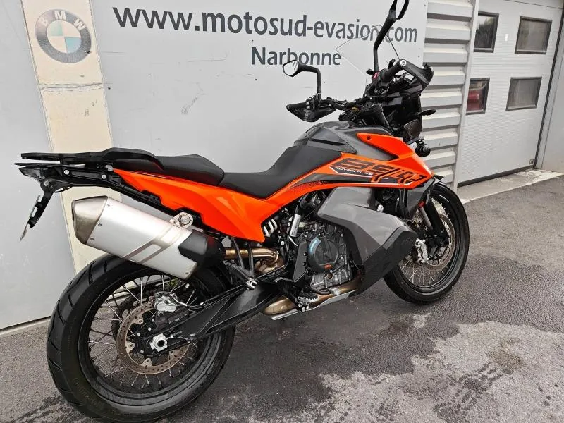 KTM 890 2024