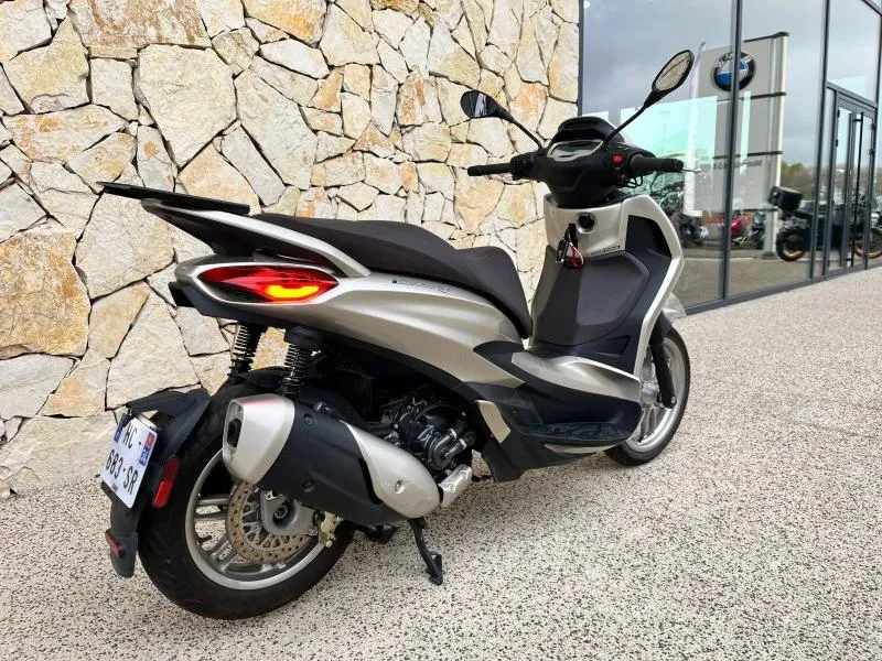 PIAGGIO 300 HPE ABS-ASR