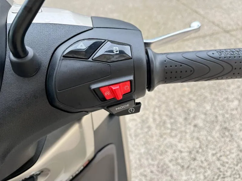 PIAGGIO 300 HPE ABS-ASR