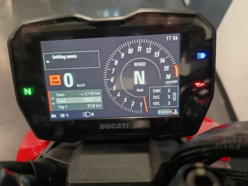 DUCATI 1103 Streetfighter V4 S 2023