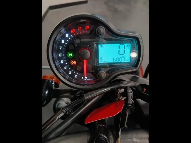 HYOSUNG GV 300 Bobber