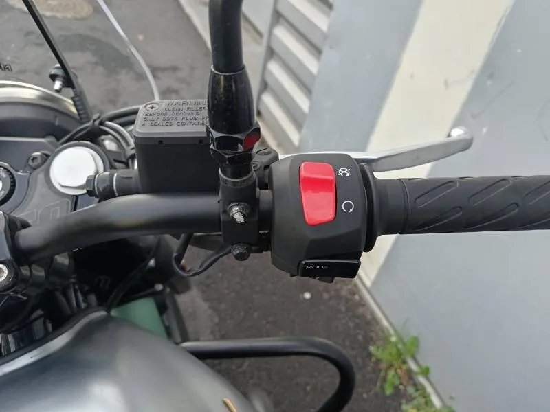 MOTO-GUZZI 850 Stone