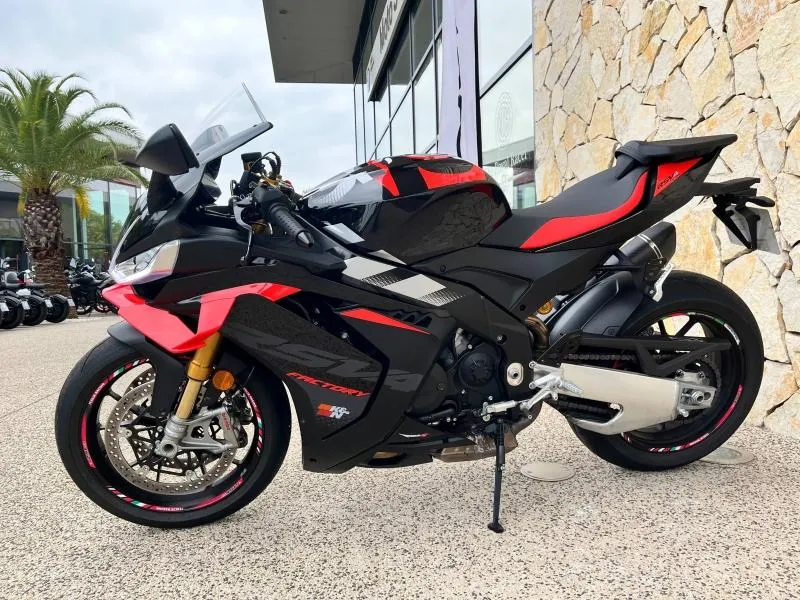 APRILIA 1100 Factory Euro 5+ RSV 4