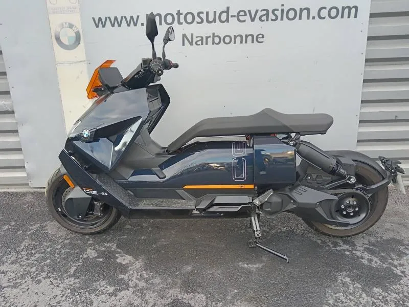 BMW CE04