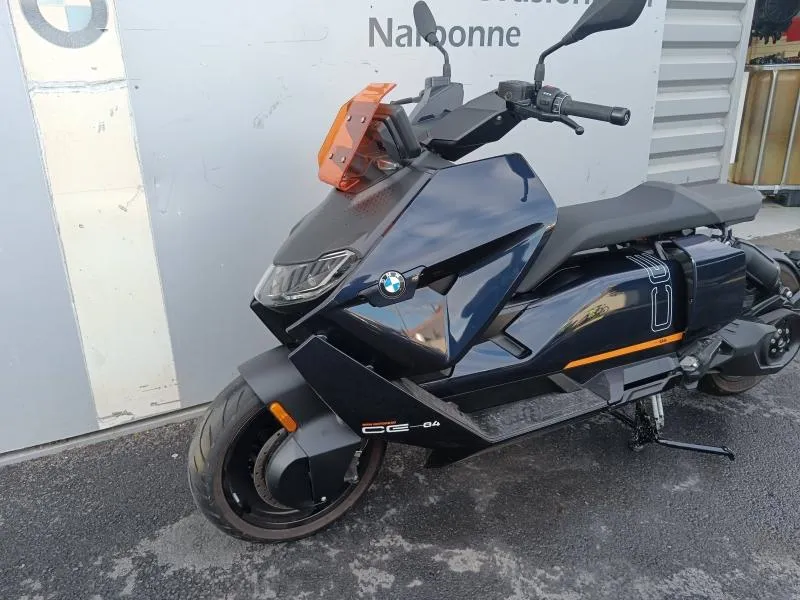 BMW CE04