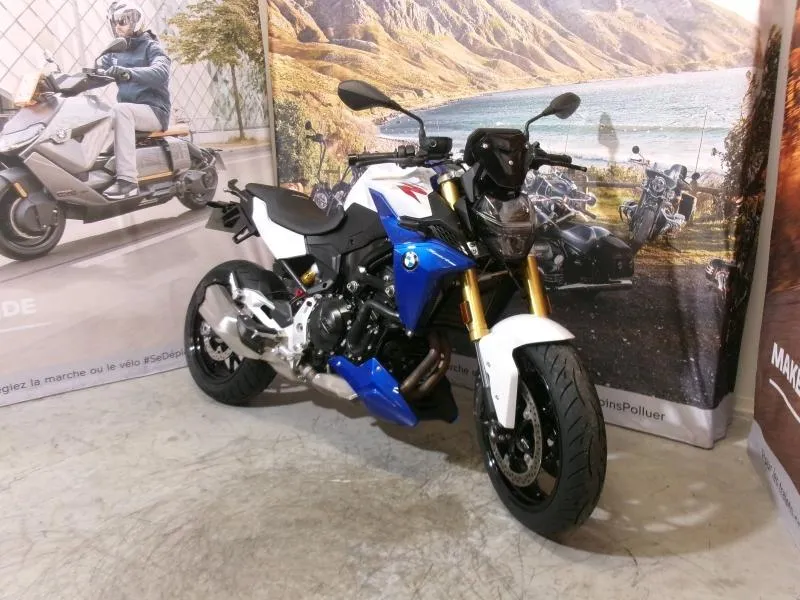 BMW F 900 R A2