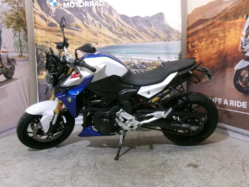 BMW F 900 R A2