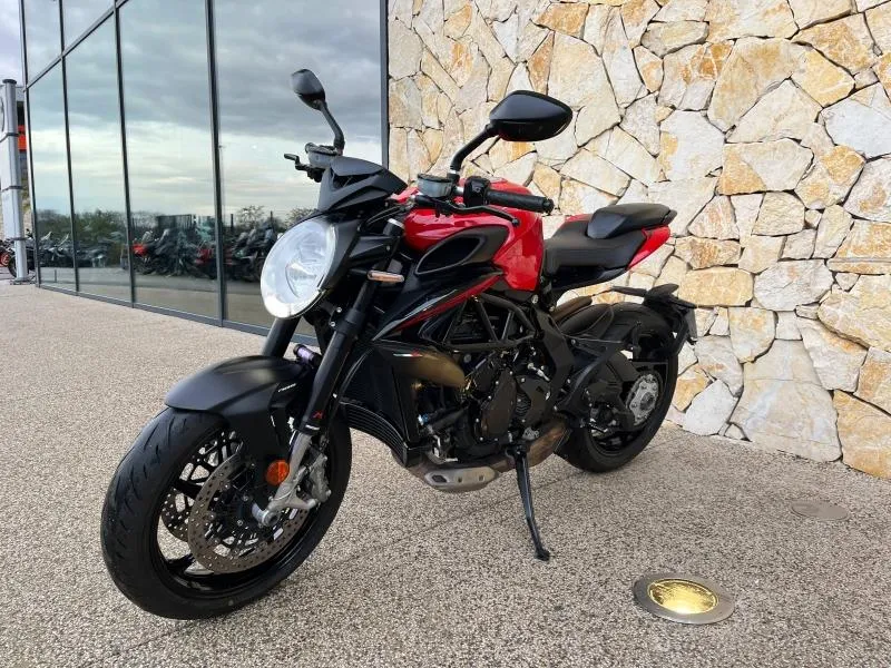 MV-AGUSTA 800  EAS  A2