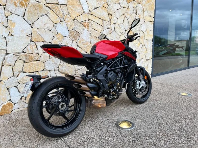 MV-AGUSTA 800  EAS  A2