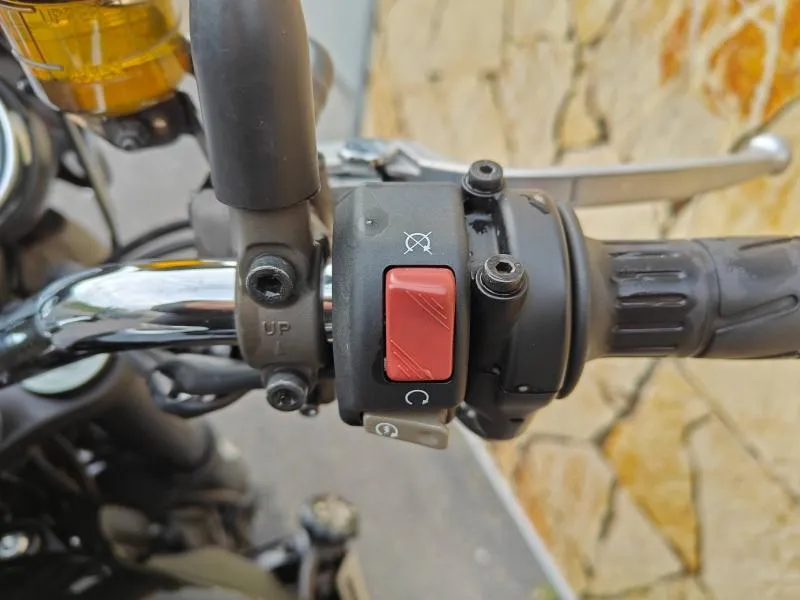 KAWASAKI 900 RS ABS 2018