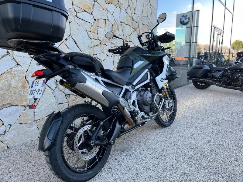 TRIUMPH 1200 Rally Pro