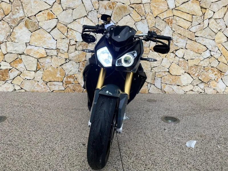 BMW 1000 R pack + options