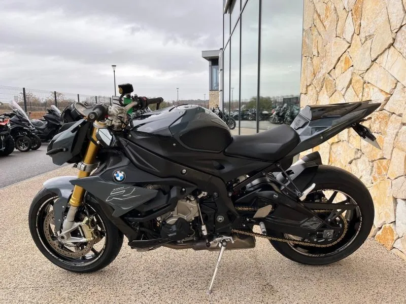 BMW 1000 R pack + options