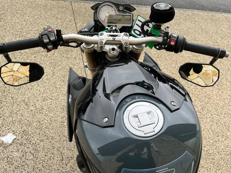 BMW 1000 R pack + options