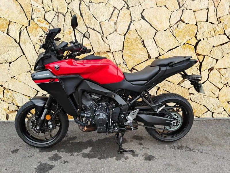 YAMAHA 9 900