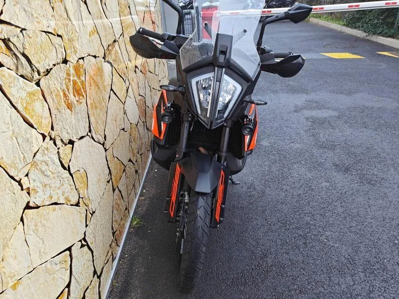 KTM 890 2024