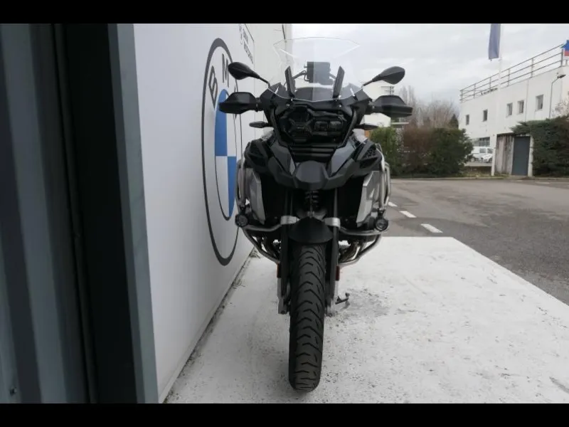 BMW 1250 GS Adventure Style Triple Black Finition Pro + Top Case