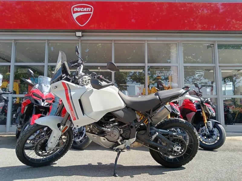 DUCATI DesertX 937
