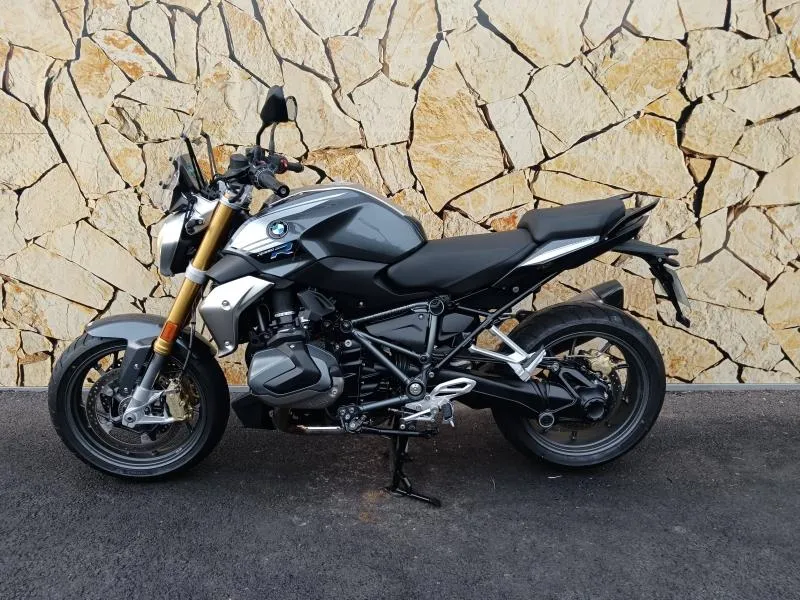 BMW 1250 R