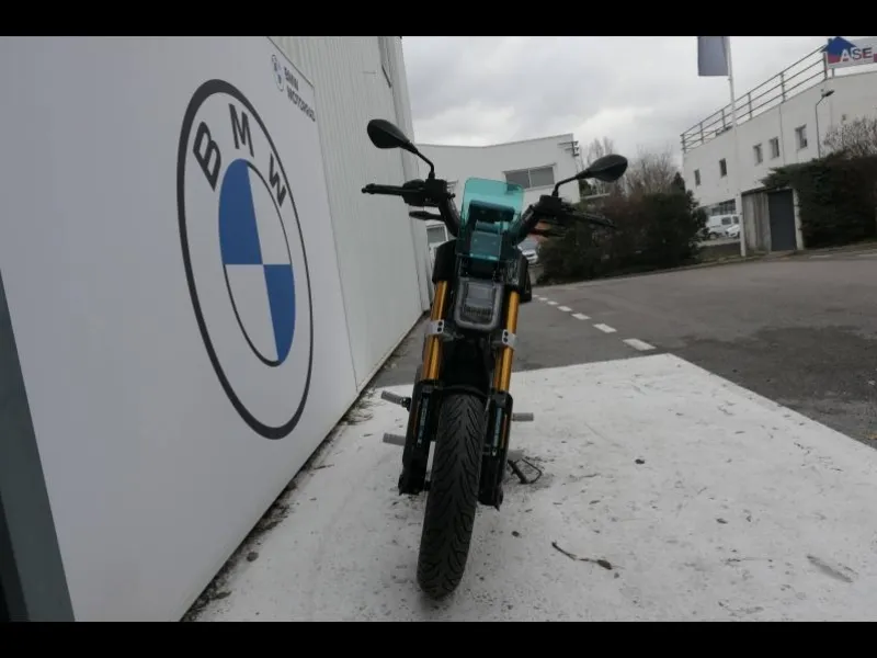 BMW E02 AM 50cm3 Pack Highline + Options CE02 CE 02