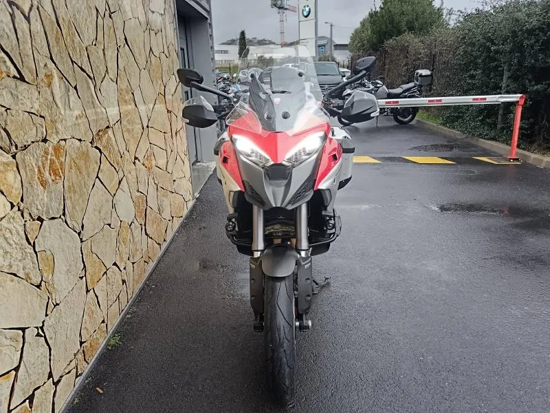 DUCATI V4 Rally 1160 Adventure Travel & Radar