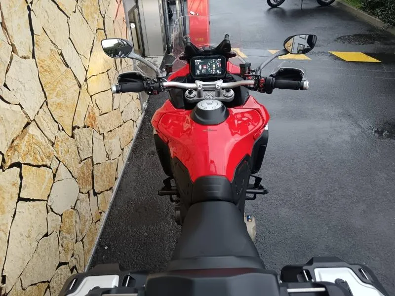 DUCATI V4 Rally 1160 Adventure Travel & Radar