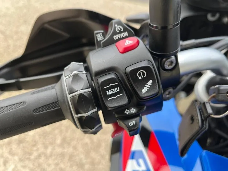 BMW 800 GS 2025 full pack A2