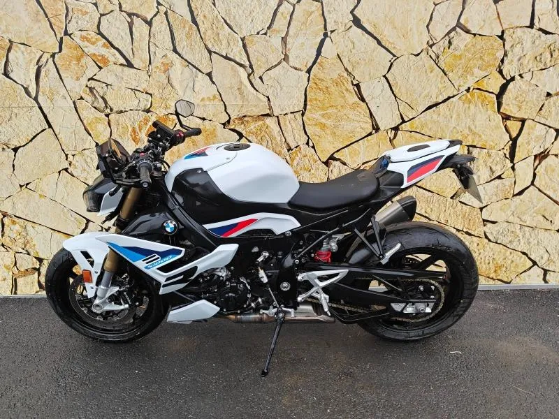 BMW 1000 R 2025
