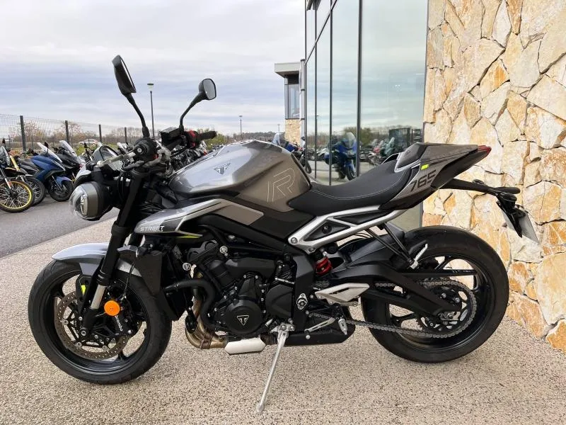 TRIUMPH 765 R 2024