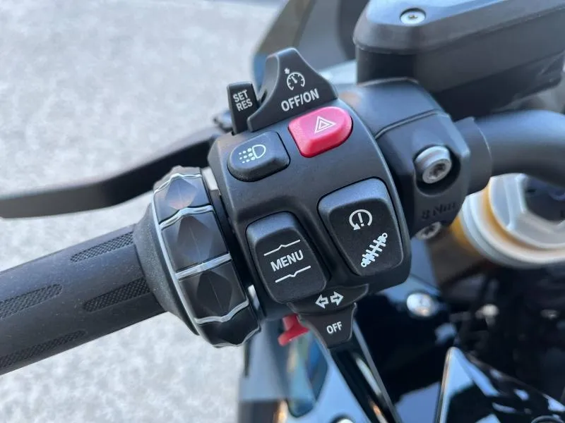 BMW 1250 RS Evo + options