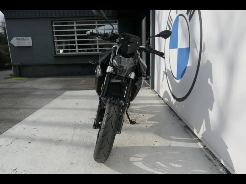 BMW 900 R 105ch Style Triple Black Pack Confort + Actif