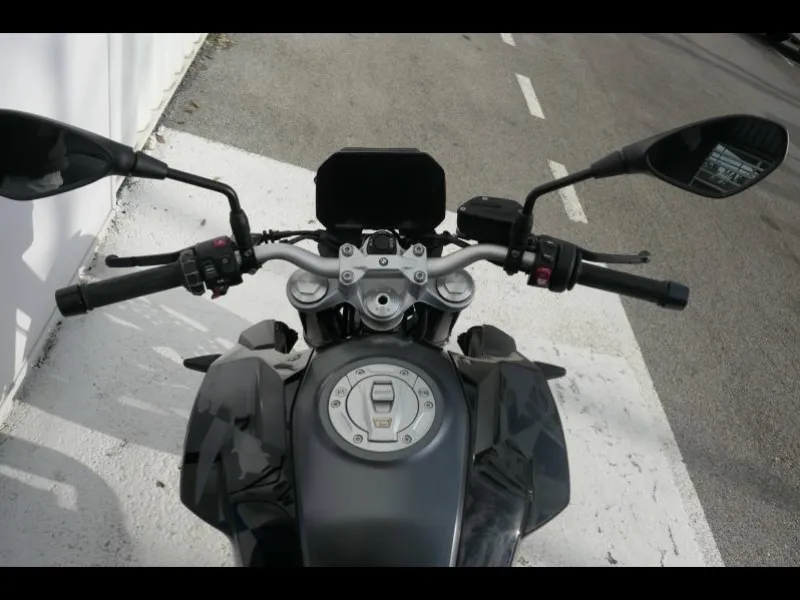 BMW 900 R 105ch Style Triple Black Pack Confort + Actif