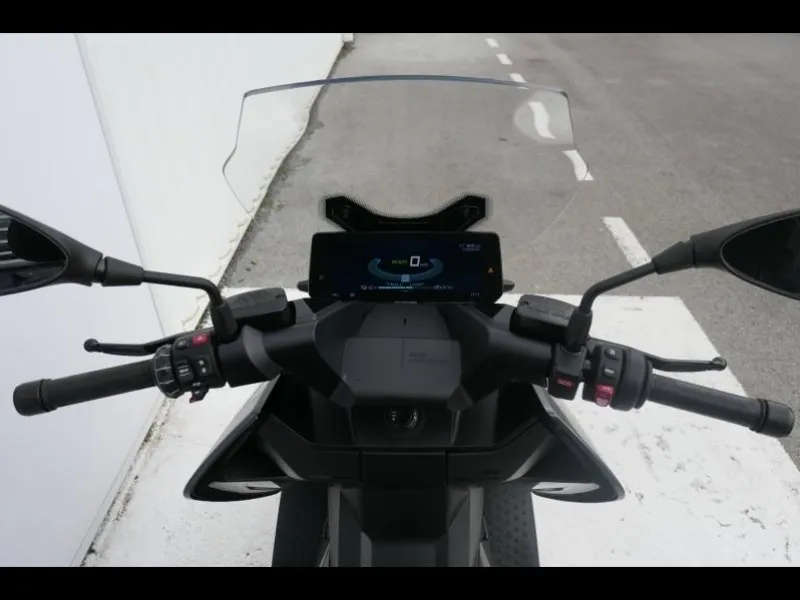 BMW E04 A2 Finition Pro Style Avantgarde + Options CE04 CE 04 15kw Permis A2