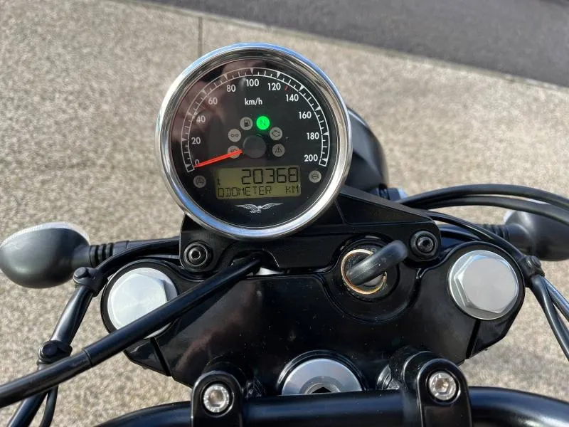 MOTO-GUZZI 750 Stone ABS + TC Euro 4