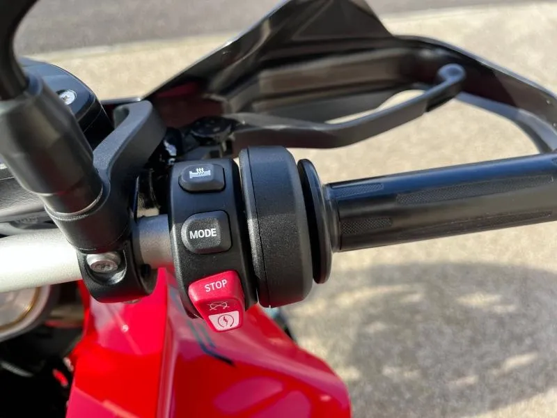 BMW 900 XR A2 FULL PACK + options