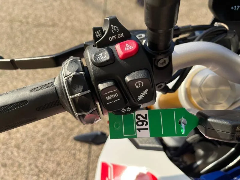 BMW 900 R A2 full pack