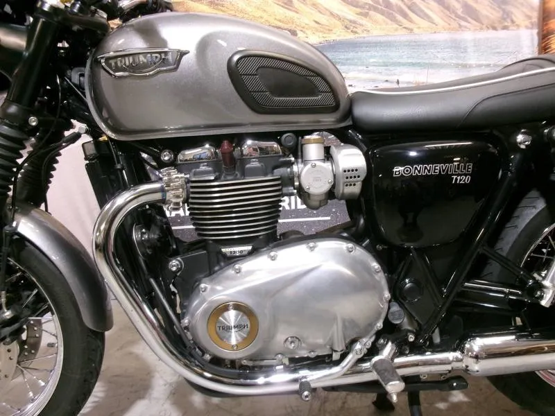 TRIUMPH Bonneville T120 1200 ABS