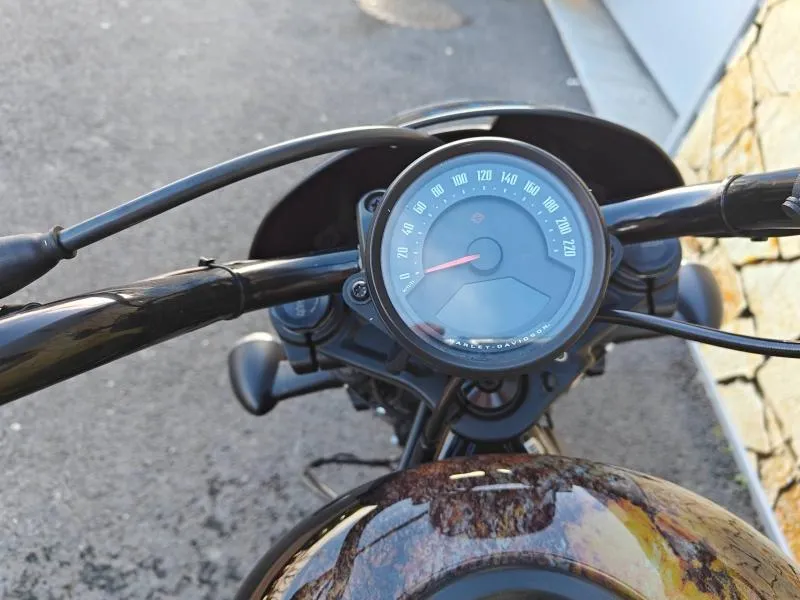 HARLEY-DAVIDSON 975 Noir