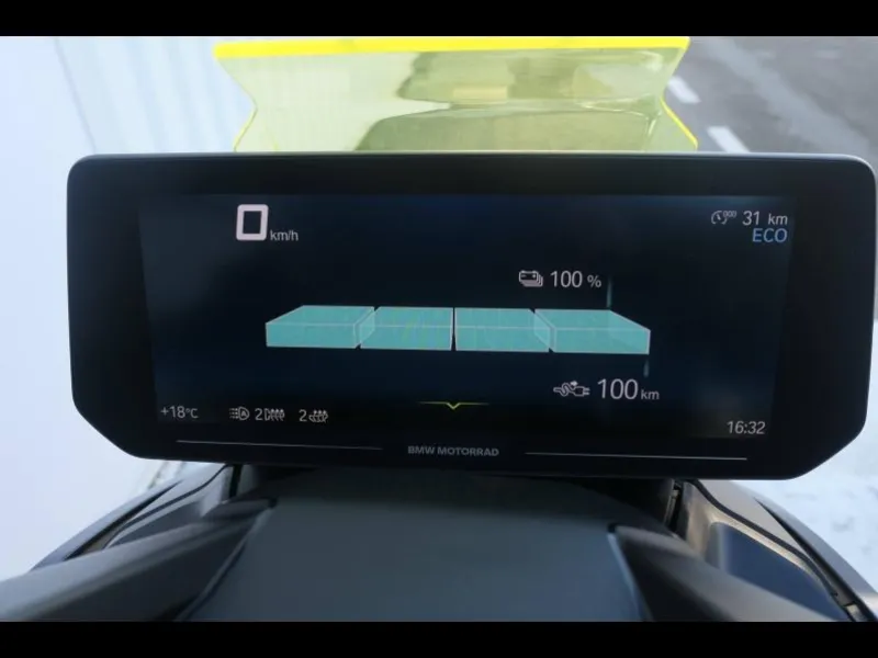 BMW E04 (125cm3) Finition Pro Style Avantgarde CE04 CE 04 11kw Permis A1