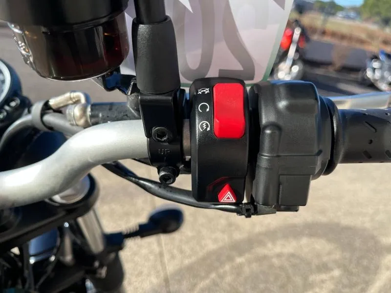 TRIUMPH 900 A2 (Possible en full)