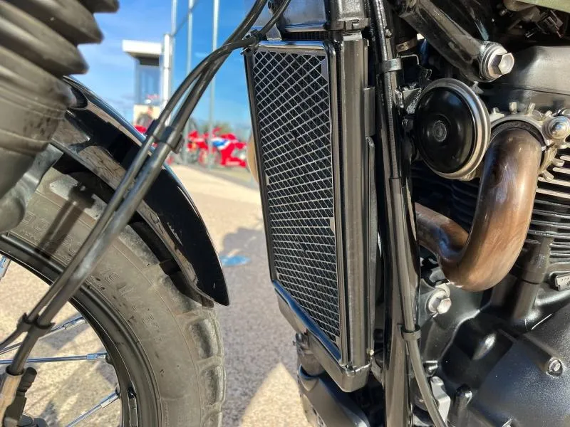 TRIUMPH 900 A2 (Possible en full)