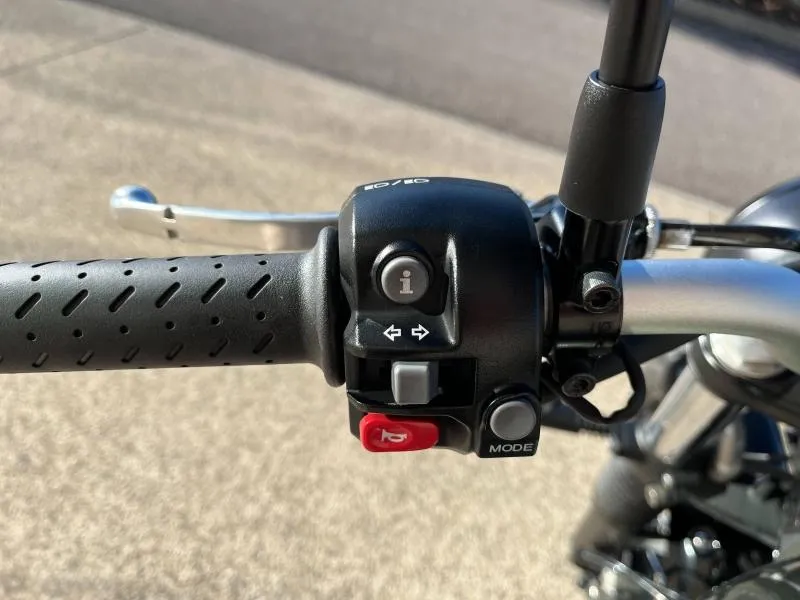 TRIUMPH 900 A2 (Possible en full)