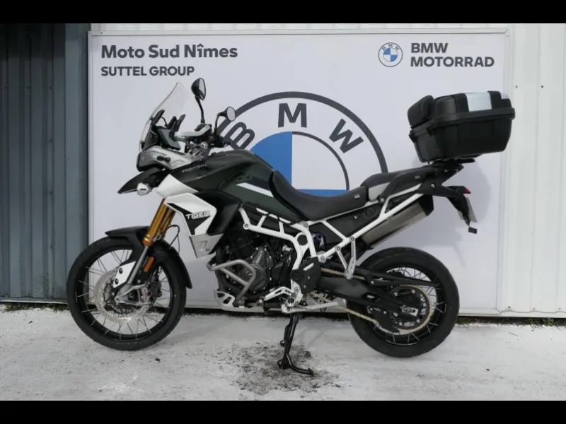 TRIUMPH 900 Rally Pro A2 + Top Case