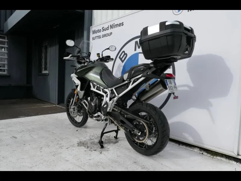 TRIUMPH 900 Rally Pro A2 + Top Case