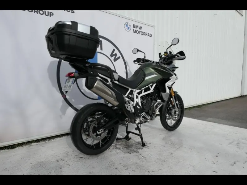 TRIUMPH 900 Rally Pro A2 + Top Case